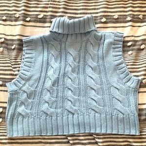 H&M Divided cropped knitted sweater vest with Turtleneck